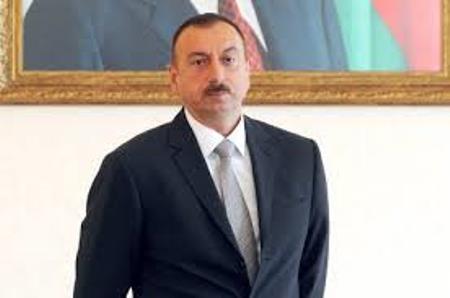 Ильхам Алиев посетил памятник в честь Азербайджанской Демократической Республики